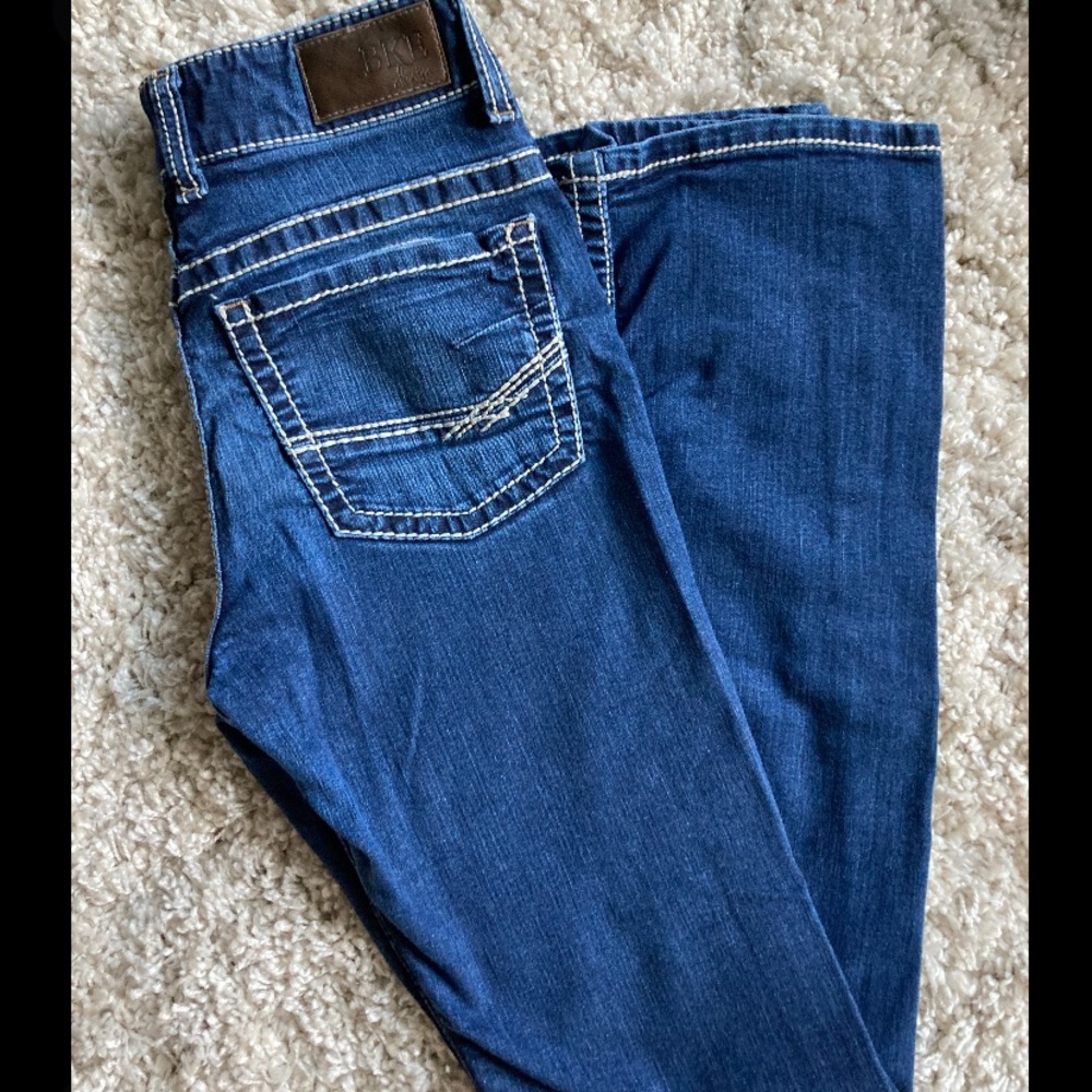 Buckle jeans